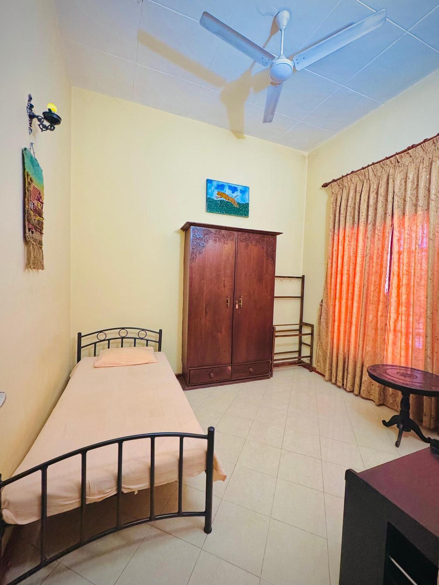 Mahaweli View Bungalow Kandy Exterior photo